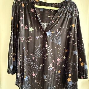 torrid Black Star & Shooting-Star Print V-Neck Blouse